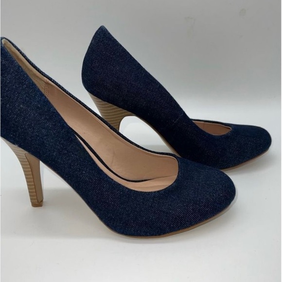 8.5 Round Toe High Heel Denim Pumps - Picture 3 of 5